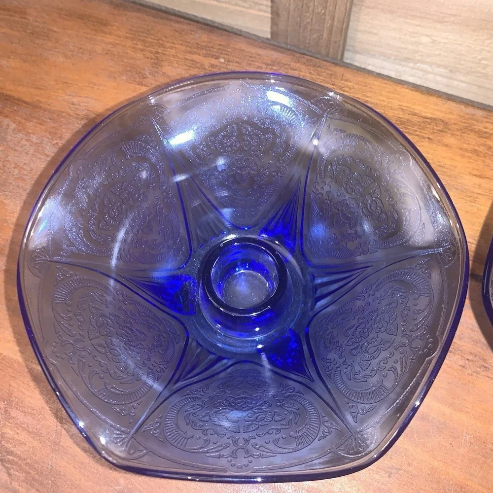 HAZEL ATLAS COBALT BLUE ROYAL LACE‎ RUFFLED PAIR 2 CANDLESTICKS VERY RARE EUC